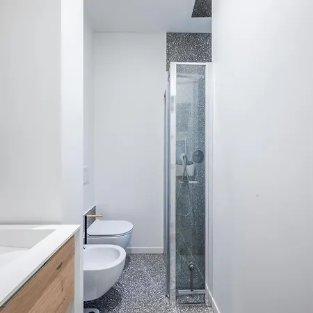 2 Min Metro - Modern Design In Porta Venezia Apartmán *
