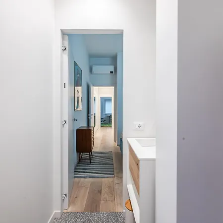 2 Min Metro - Modern Design In Porta Venezia Appartement *